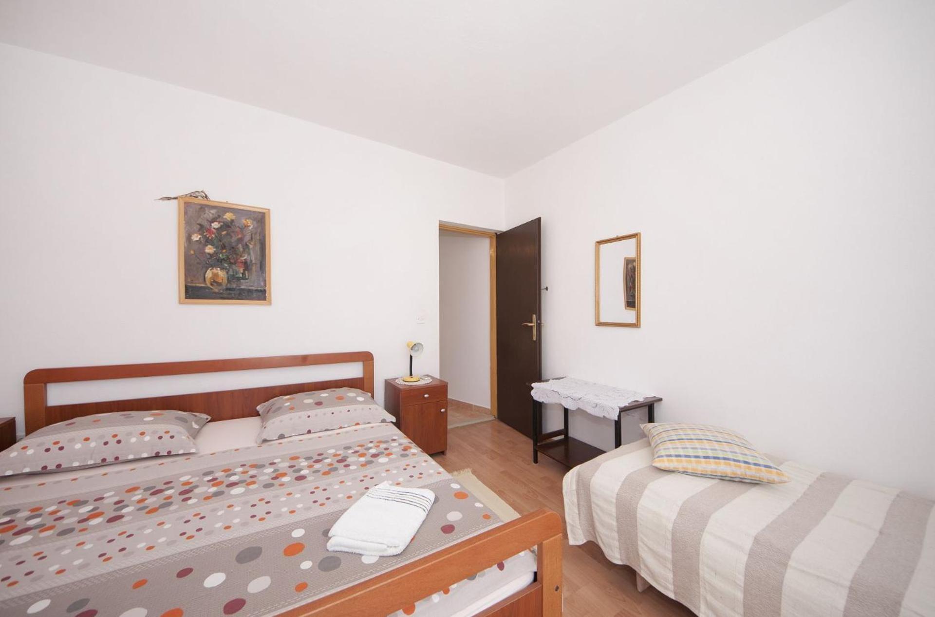 Apartments Mira Splitska Exterior photo